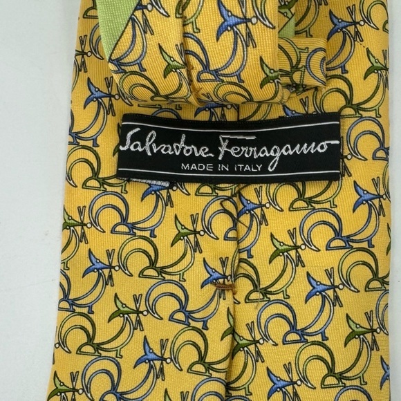 Salvatore Ferragamo 100% Silk Luxury Tie - Picture 6 of 10